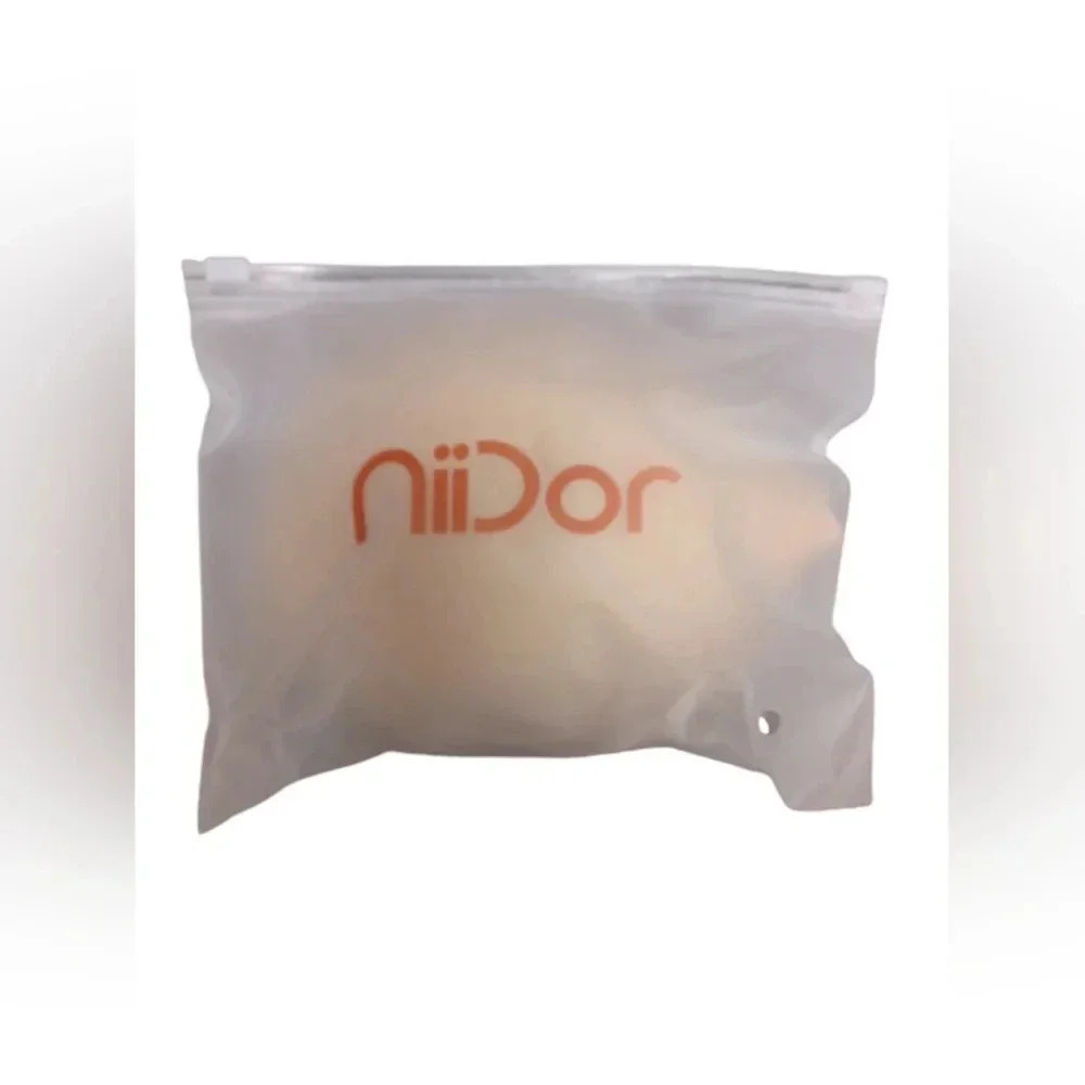 Niidor NWT  Silicone Adhesive Nude Brassiere Size D Cup